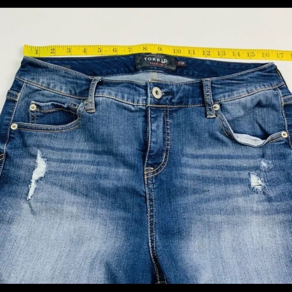 Torrid High Rise Skinny Jeans.